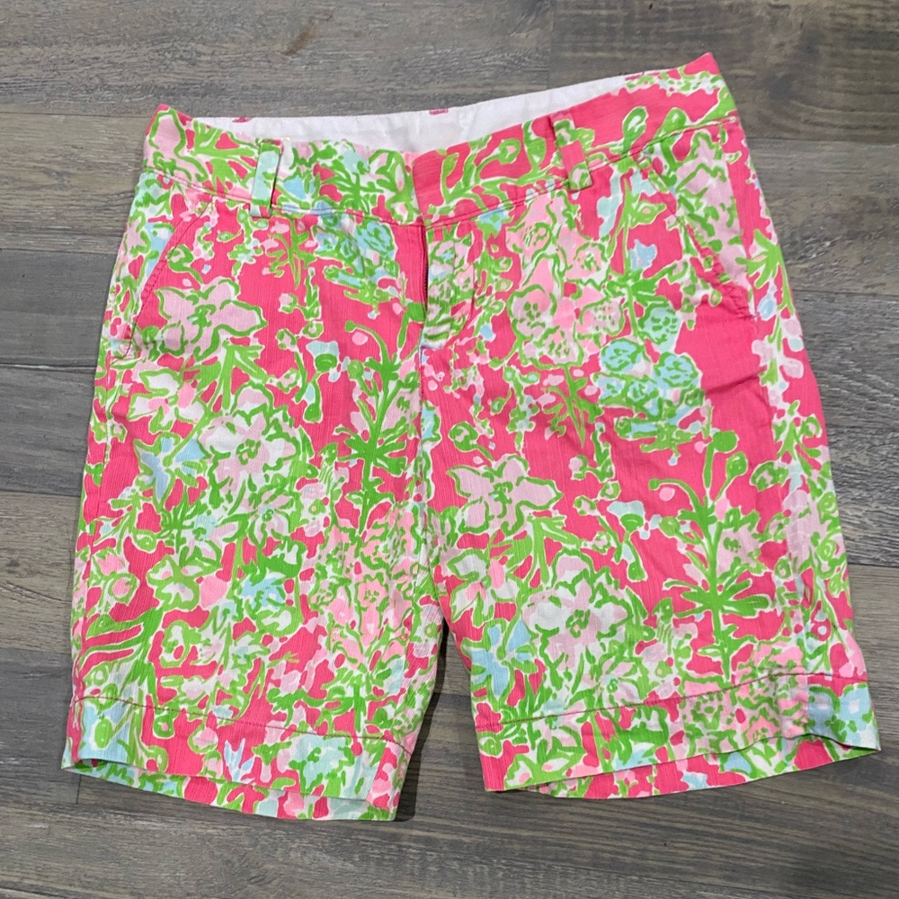 Worn once Lilly Pulitzer shorts Size 4